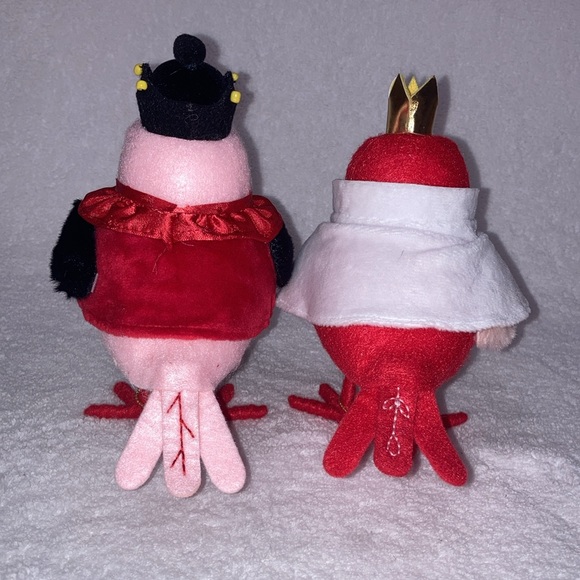 Target Spritz Valentine's Day 2024 Birds Kingsley and Queenie Featherly Friends - Picture 4 of 9